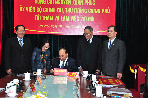 Lưu bút của Thủ tướng Nguyễn Xuân Phúc ghi trong Sổ vàng truyền thống của Hội Nạn nhân chất độc da cam/dioxin Việt Nam